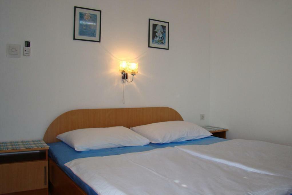 Ferienwohnung House Subic Supetarska Draga Exterior foto